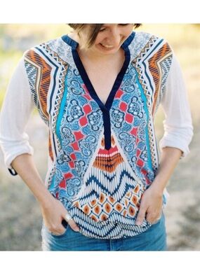 Anthropologie Tiny Aztec Patchwork Print Southwestern V-Neck Blouse Size Large